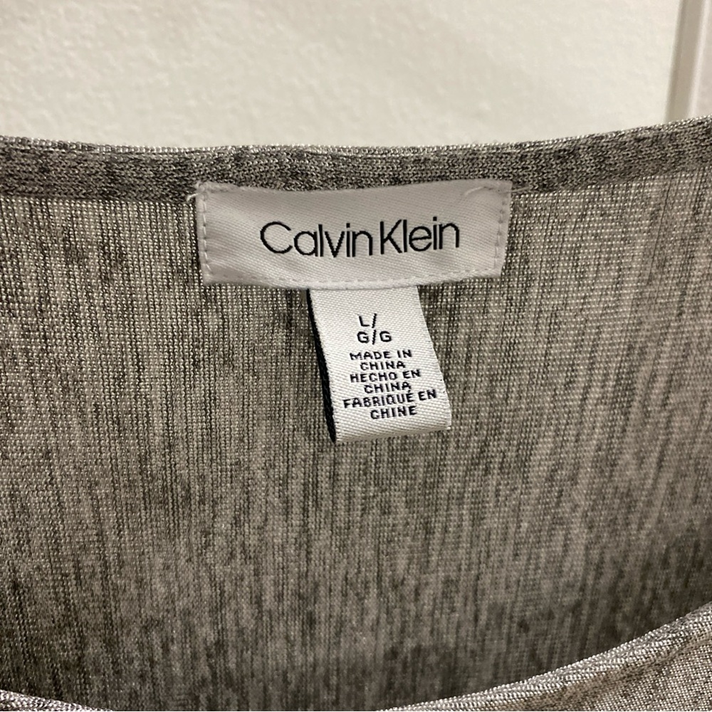 Calvin Klein Silver Short Sleeve Top‎ - Picture 2 of 7